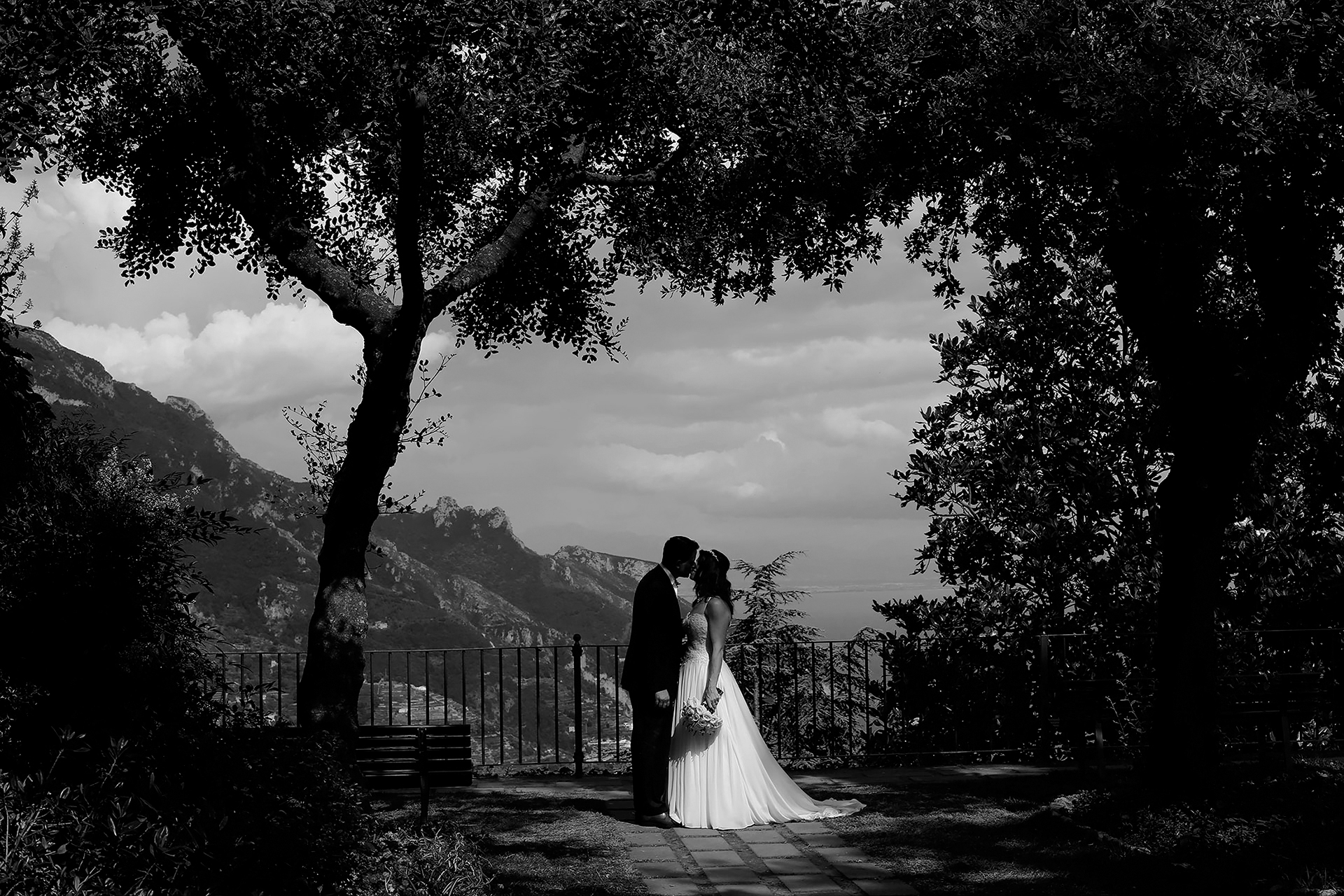 Civil Wedding in Ravello Giardini della Principessa di Piemonte Ravello Hotel Reception Location Amalfi Coast Luxury Accessible Wedding on Amalfi Coast Claudia Francese Photography Sisters